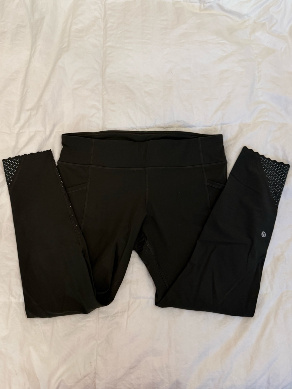 lululemon athletica olive green scalloped Hem Performance Leggings